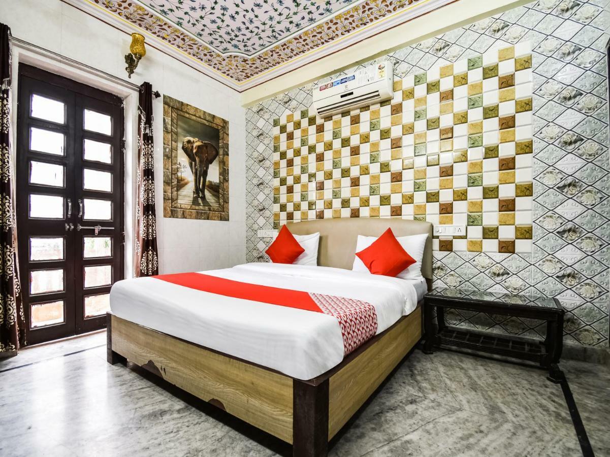 Oyo 48665 Kesar Palace Amer Dış mekan fotoğraf